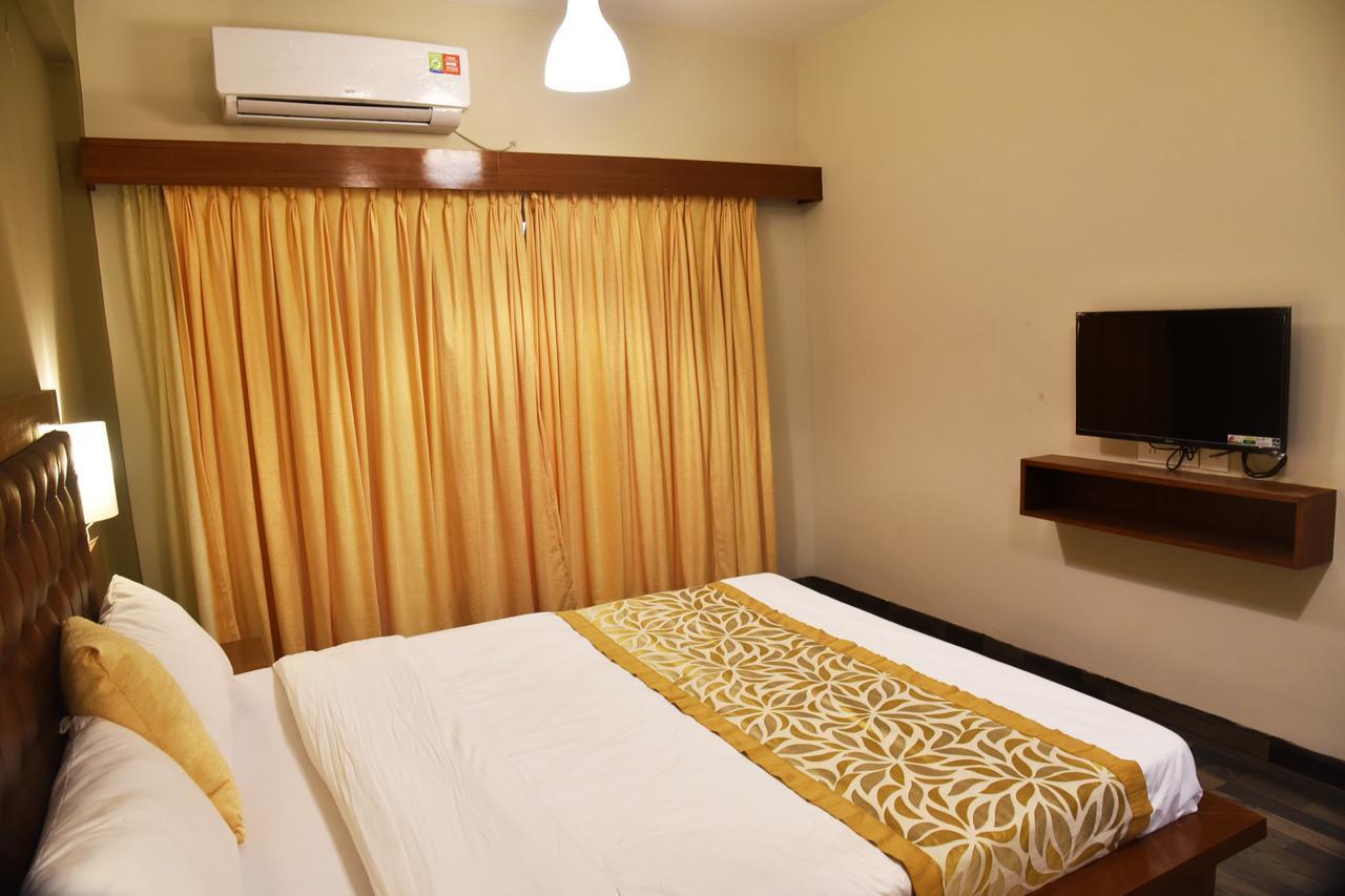 Royale Nirvana Resort Arpora Buitenkant foto
