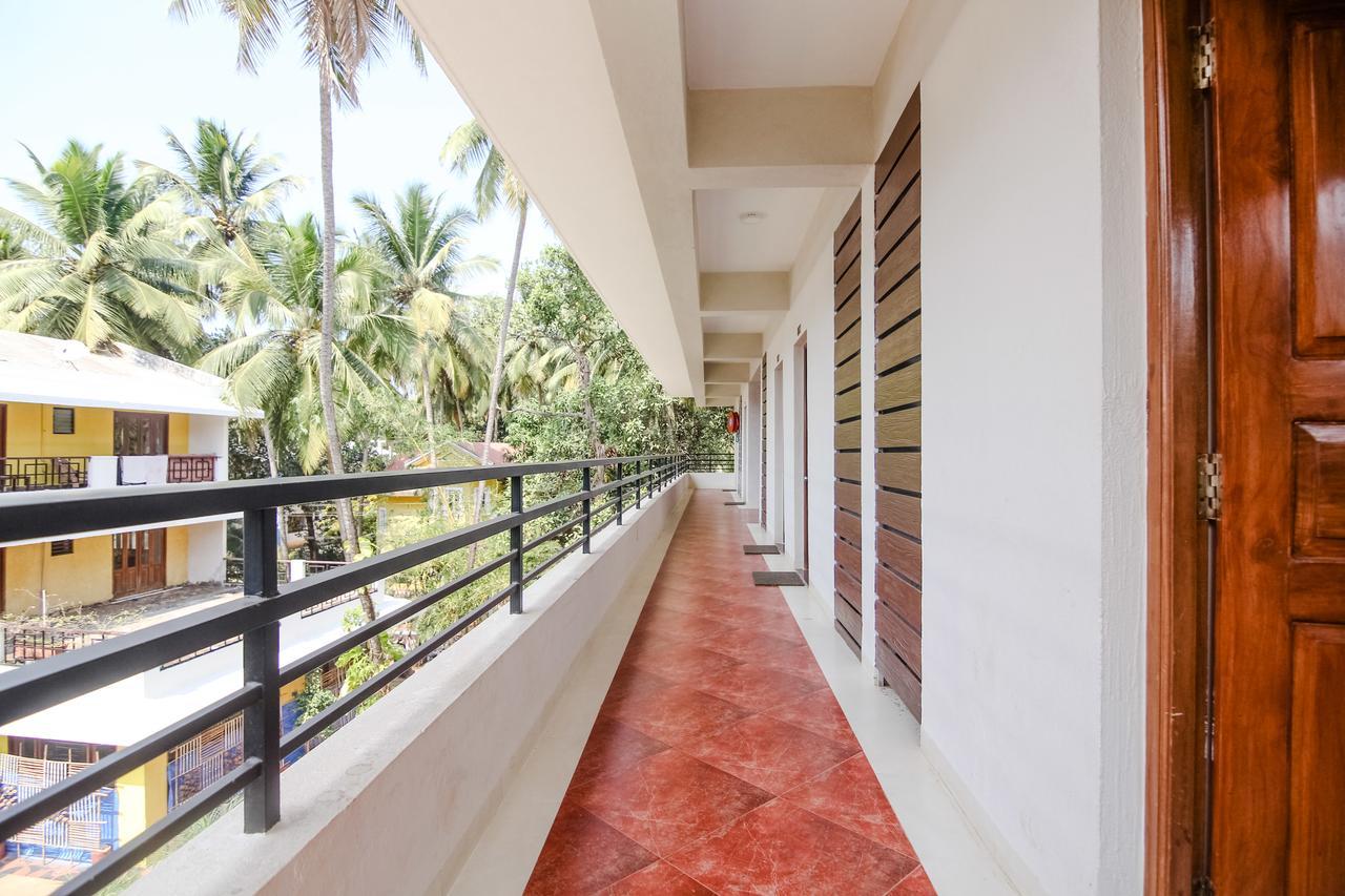 Royale Nirvana Resort Arpora Buitenkant foto