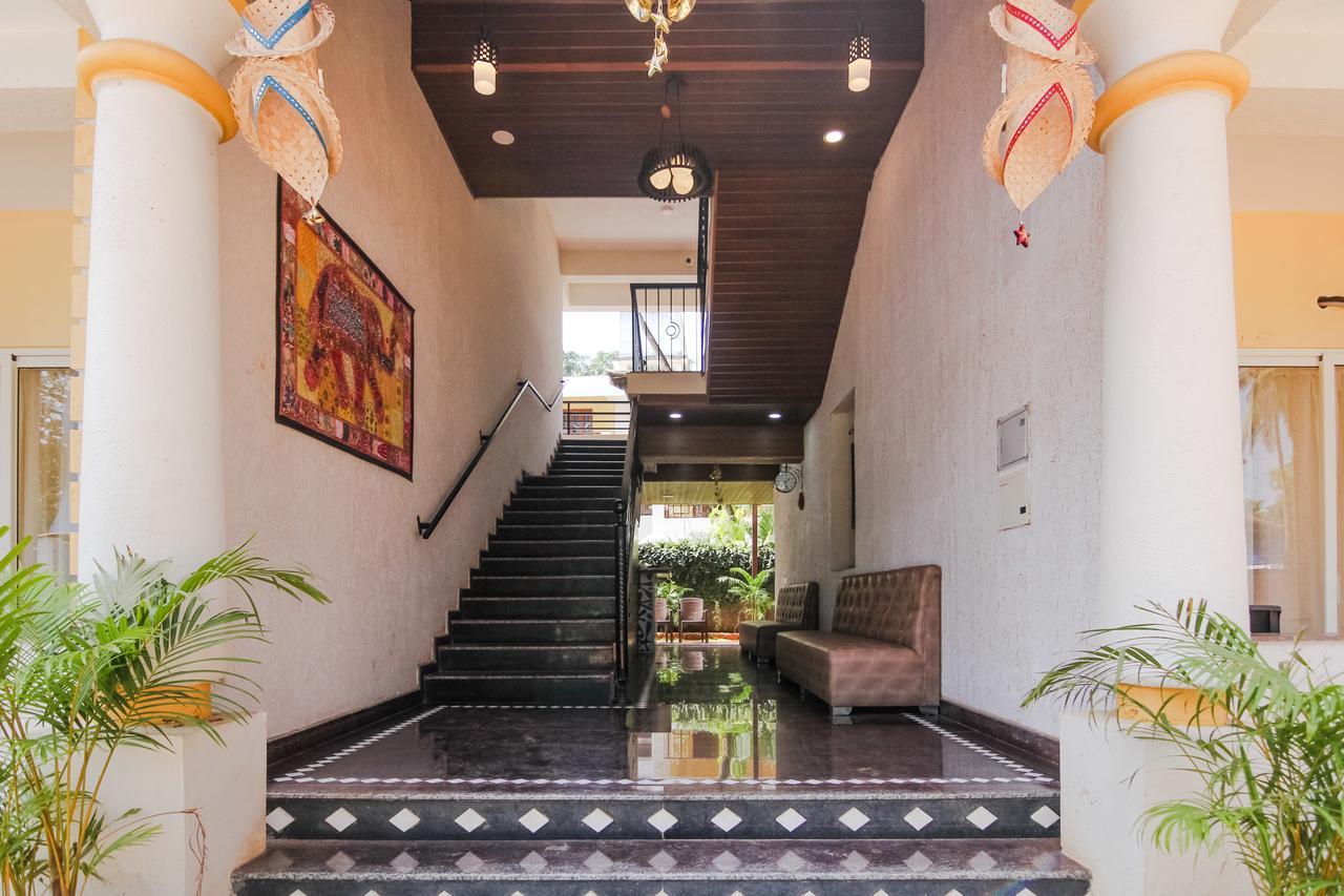 Royale Nirvana Resort Arpora Buitenkant foto